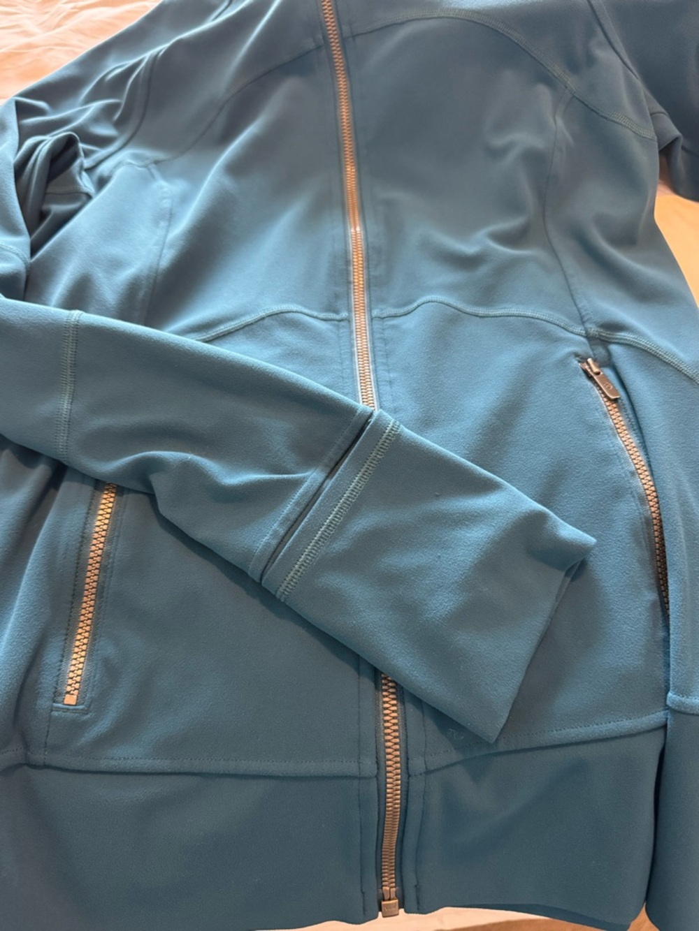 Lululemon Contour Jacket - Picture 6 of 7